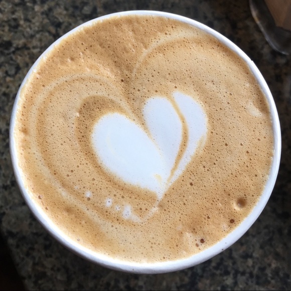 Meet your Posher, Elle - Picture 1 of 1